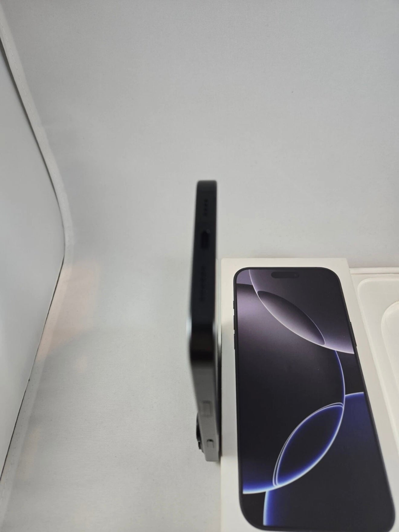EYEPHONE 16 PRO MAX- 256GB