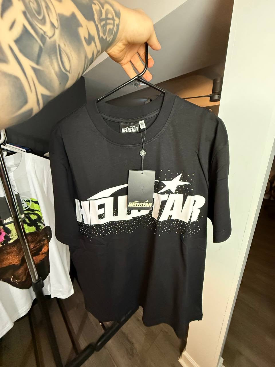 BLACK & WHITE H3LLSTAR TEE