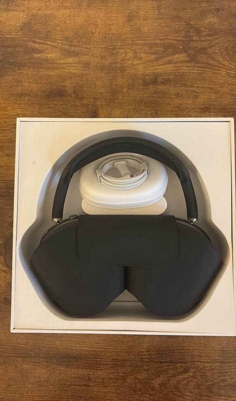 BLACK EARPODS MAX