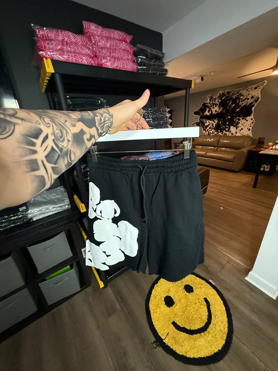 BLACK & WHITE D3IN T3ARS SHORTS