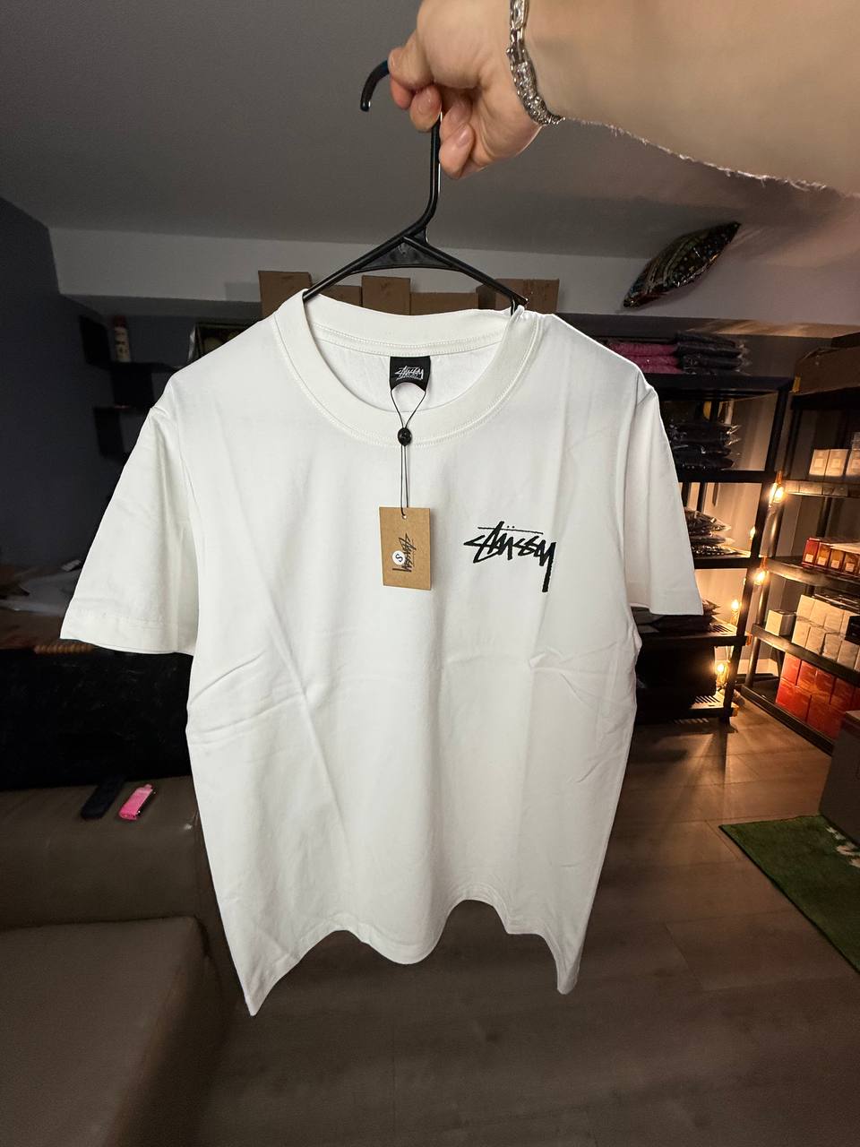 WHITE STUSSY TEE